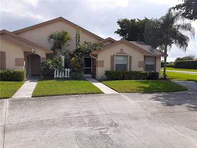 9399 S Boca Gardens Cir S #D Boca Raton, FL 33496