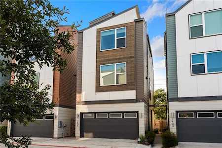 1404 Waterloo Shore LN #9 Austin, TX 78741