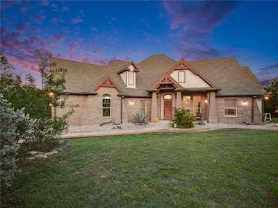 5017 Great Divide DR Bee Cave, TX 78738