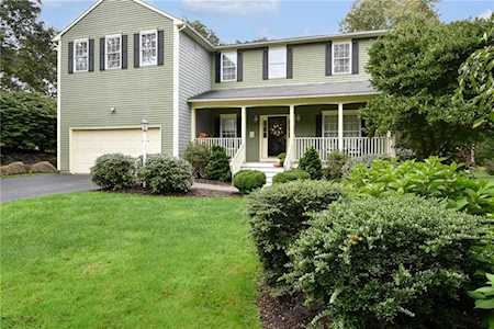 213 Orchard Woods Dr North Kingstown, RI 02874