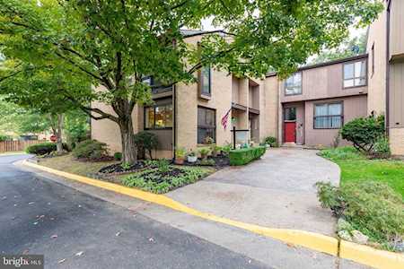 3156 Delburne Ct Fairfax, VA 22031