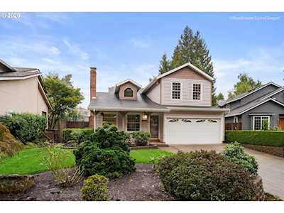 14117 SW Fanno Creek Pl Portland, OR 97224