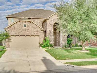 2320 Echo Park DR Leander, TX 78641