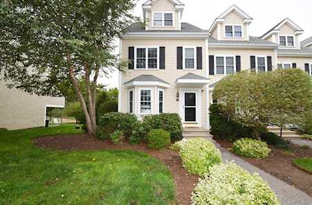 40 Copper Lantern Ln #40 Carver, MA 02330