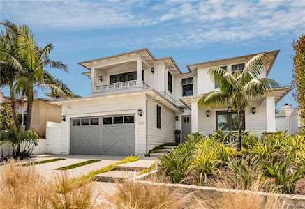 2113 Chestnut Avenue Manhattan Beach, CA 90266