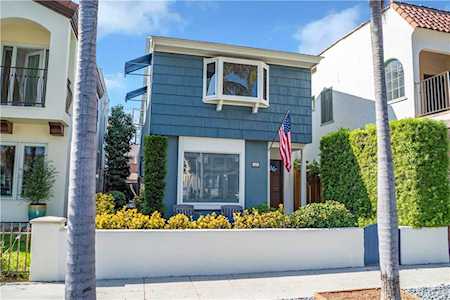 121 Granada Avenue Long Beach, CA 90803