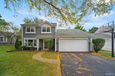 1059 Scarlet Oak Circle Aurora, IL 60506