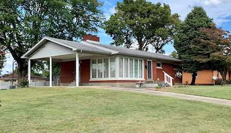 5009 Famous Way Louisville, KY 40219
