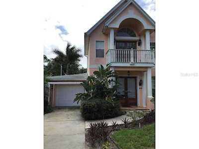 420 Sapphire Dr Sarasota, FL 34234