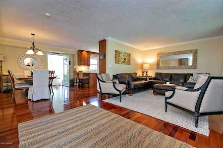 7313 Fieldstone Way Louisville, KY 40291