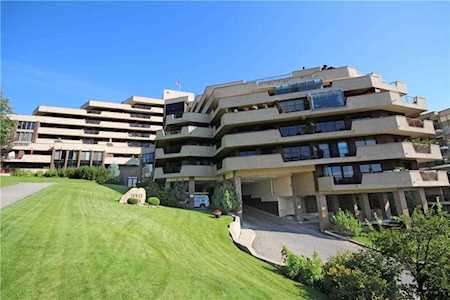 300 Meredith Rd NE #407 Calgary, AB T2E 7A8
