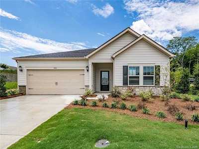 5082 Turtle Creek Dr Denver, NC 28037
