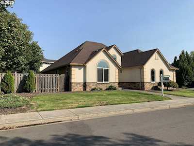 19924 SE 6th Way Camas, WA 98607