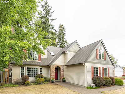 8315 SW Rogue Ln Wilsonville, OR 97070