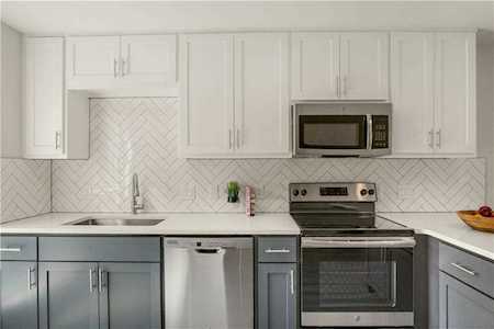 3810 Southway DR #104 Austin, TX 78704