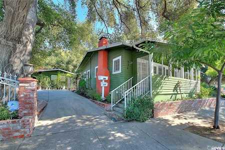 331 E Woodbury Road Altadena, CA 91001