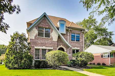 1102 N Chestnut Ave Arlington Heights, IL 60004