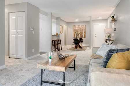 14640 NE 32nd St #D4 Bellevue, WA 98007