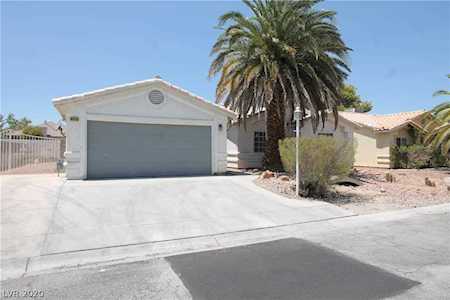 5215 Mandalay Springs Dr Las Vegas, NV 89120