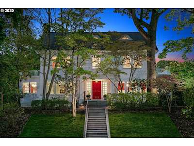 6608 SE 32nd Ave Portland, OR 97202