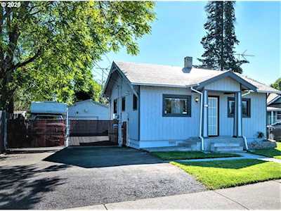 7112 SE Harney St Portland, OR 97206