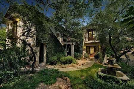 5 Stillmeadow CT The Hills, TX 78738