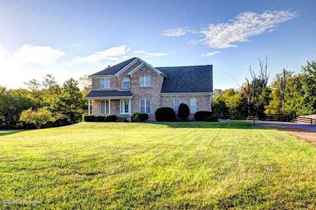 550 Stoneridge Dr Fisherville, KY 40023