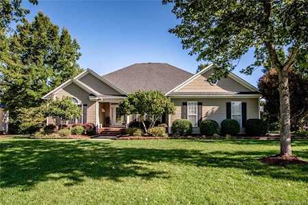 5020 Flagstone Ct Harrisburg, NC 28075