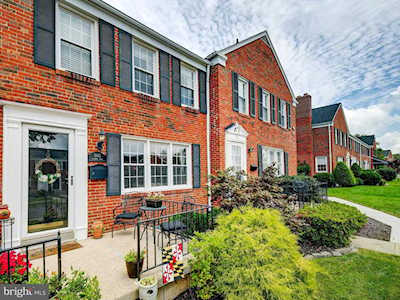 1542 Doxbury Rd Towson, MD 21286