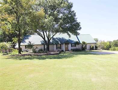181 La Costa Circle Weatherford, TX 76088
