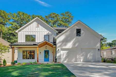 2447 Skyland Trl NE Brookhaven, GA 30319