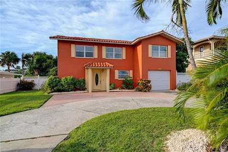 112 16th St Belleair Beach, FL 33786