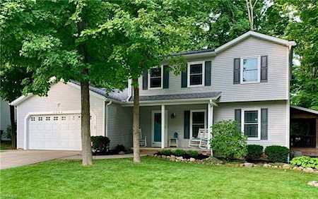 3244 Camden Rue Cuyahoga Falls, OH 44223