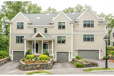 102 Johnson Woods Dr #102 Reading, MA 01867