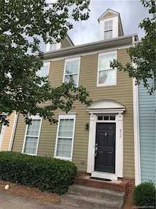 923 White Point Dr Huntersville, NC 28078