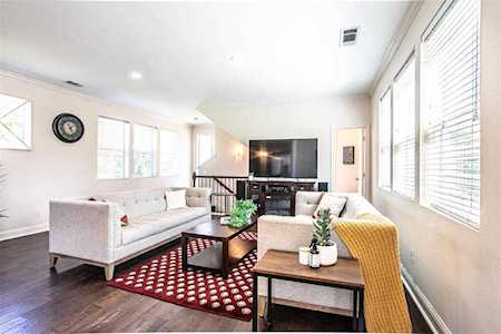 302 Slaughter Avenue Dallas, TX 75214