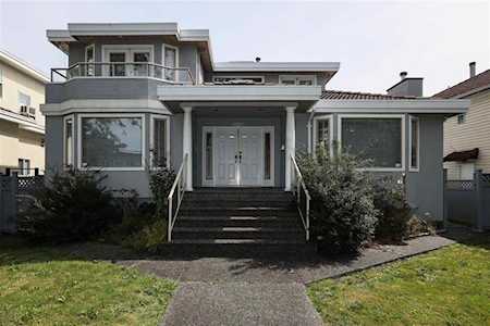 5950 Lanark Street Vancouver, BC V5P 2Y6