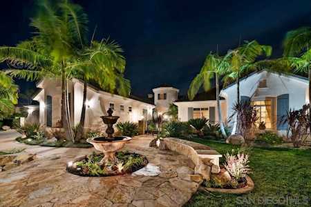 9327 Bernardo Lakes Dr San Diego, CA 92127