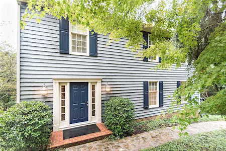 4240 Twin Mountains Vinton, VA 24179