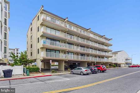 8 35th St #304 Ocean City, MD 21842