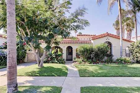 1217 Alvira St Los Angeles, CA 90035