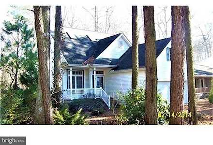 14 Gloucester Rd Ocean Pines, MD 21811