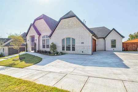 8704 Whitestone Road North Richland Hills, TX 76182