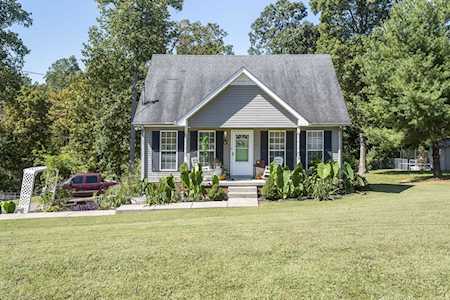 114 Coach Dr White Bluff, TN 37187