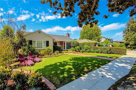 619 Ultimo Avenue Long Beach, CA 90814