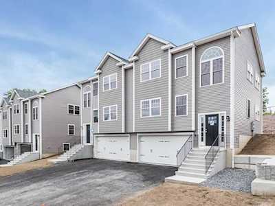 17 Burncoat Heights #17 Worcester, MA 01606