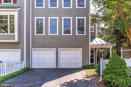 11135 Little Compton Dr Reston, VA 20191