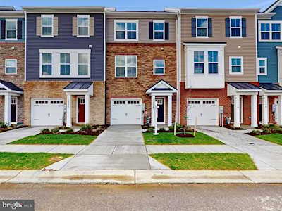 1305 Hidden Trace Cove Crofton, MD 21114