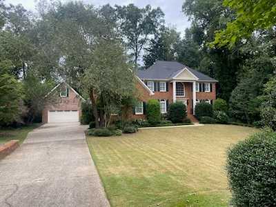 120 Derby Forest Ct Roswell, GA 30076