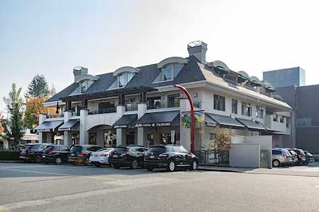 3088 Highland Boulevard #205 North Vancouver, BC V7R 2X3